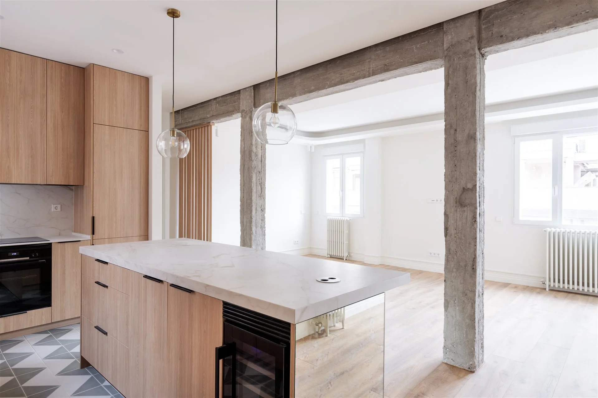 Reforma integral de cocina con diseño moderno en Madrid